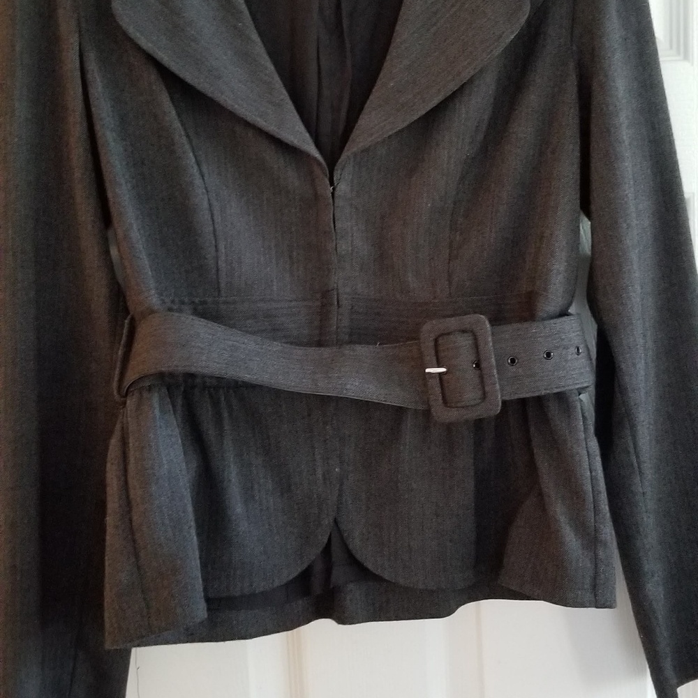 Blazer - Picture 4 of 8